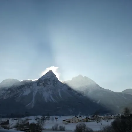 Haus Haas Apartman Lermoos