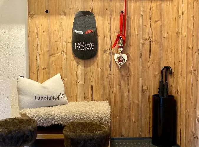 豪斯哈斯酒店 *