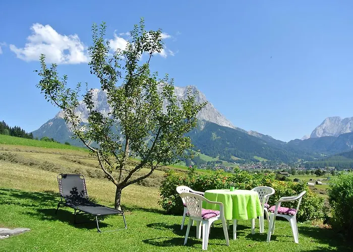 豪斯哈斯酒店 莱尔莫斯